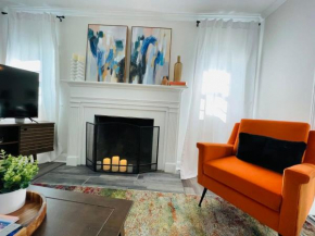 Large Renovated Cottage on East Lake Park